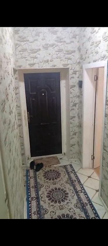 qobu yolunda ev: Qubanın mərkəzində vaqif küçəsində 1 həyətdə 2 ev satılır — 8