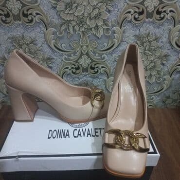 туфли новая не одевала не разу: Tuflilər, Ölçü: 38, rəng - Bej, Yeni — 2