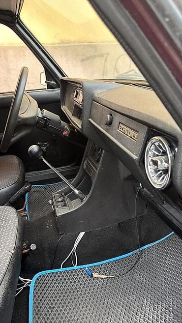 uaz 452 buhanka: VAZ (LADA) 2107: 1.5 l | 2007 il 25000 km Sedan — 4