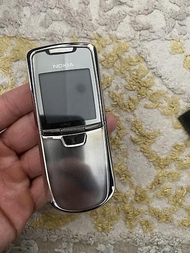 nokia e5: Nokia 1, Düyməli — 1