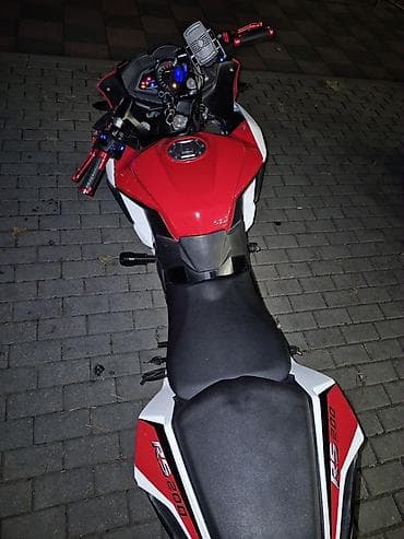lider disk: Bajaj - Pulsar RS200, 200 sm3, 2022 il, 14000 km — 6