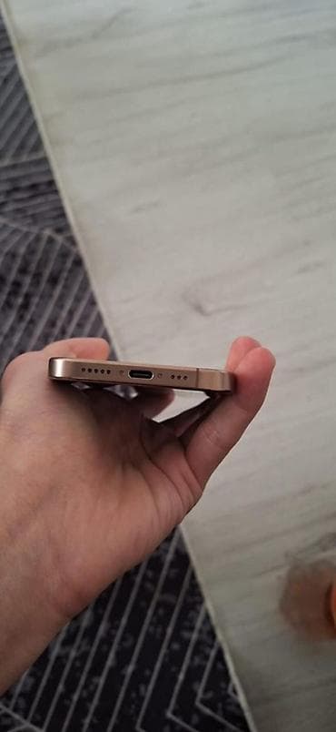 iphon 8 plus: IPhone 16 Pro, Qızılı — 2