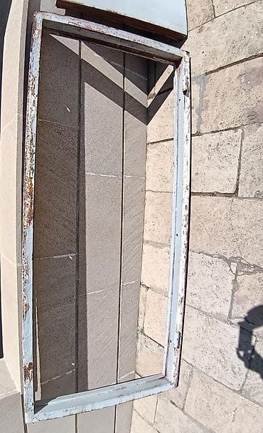 demir qapi satilir: İşlənmiş Giriş qapısı Petlə ilə, Zəmanətsiz, Ünvandan götürmə — 3