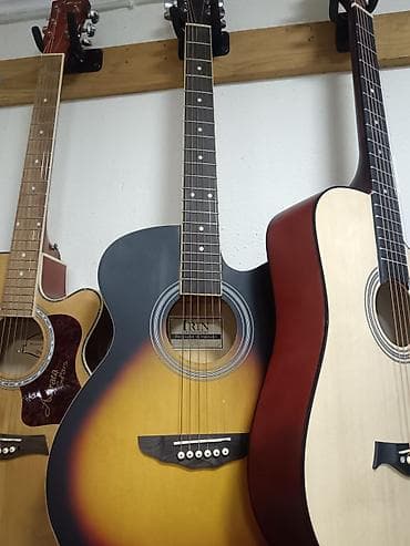 Akkustik gitara