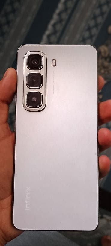ipad 4 pro: Infinix HOT 50, rəng - Gümüşü, Sensor — 4