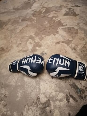 Boks əlcəyi 12 razmer təzədir işlənməyib