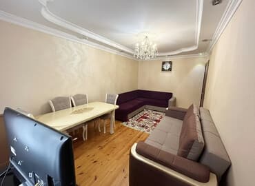 Bakı, Bakıxanov qəs., 3 otaqlı, Köhnə tikili, m. Neftçilər, 70 kv. m