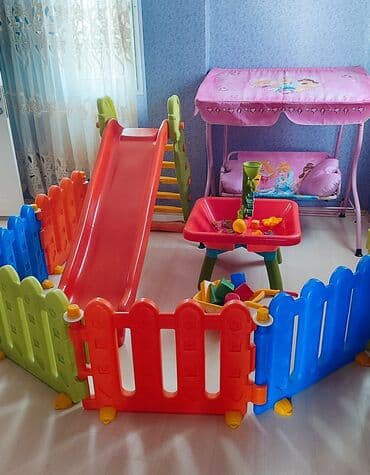 детские комплекты с бриджами: Детский уголок.Состоит из горки,песочницы,качелей и загона. Аксессуары — 2