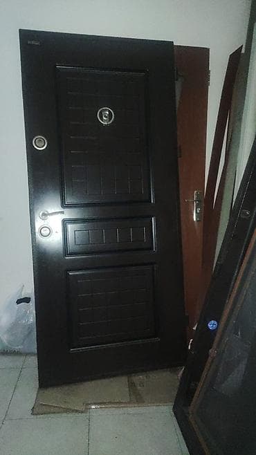 uşaq ucun traktor: Seyf qapi 220azn Razin 1379 leli giriş qapısı - Material: möhkəm — 1