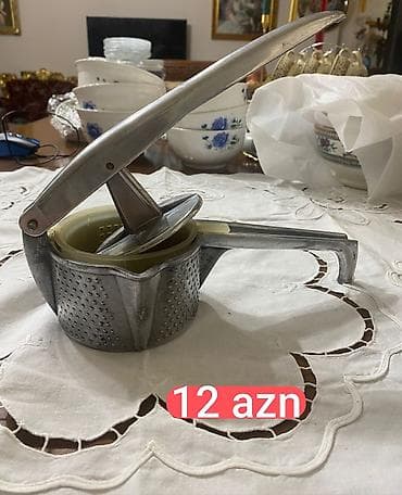 Metal əl presi – kartof püre presi/sitrus sıxacağı - Material: möhkəm — 1