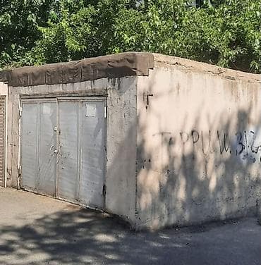 S.Vurğun küç. Semaşko xəstəxanasına yaxın daş qaraj sahəsi 37kv