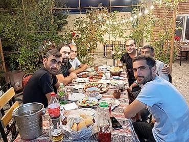 Ticarət tərəziləri: Salam Atlı Restorana ofsiyant xanım teləb olunur işində diqqəti — 5