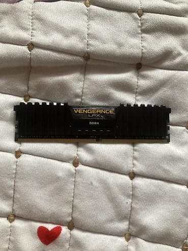 pc komputer: Corsair Vengeance LPX DDR4 RAM modulu 3 aydir istifade olunub yenisi — 1