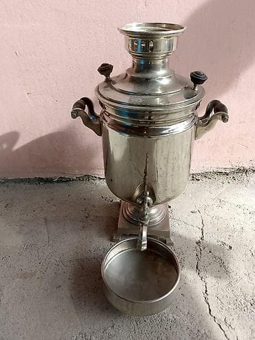 miss samovar: Metaldan samovar - Klassik dizaynlı, parlaq metal gövdə - İki yan — 1