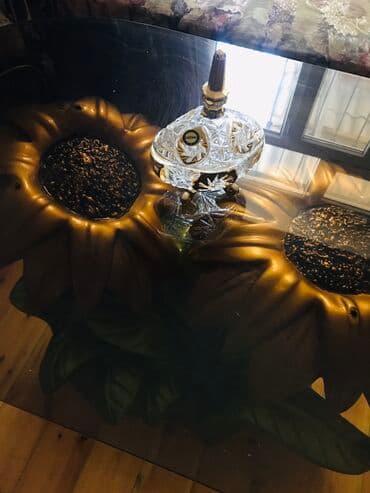 Jurnal masası, İşlənmiş, Açılmayan, Şüşə, Oval masa lalafo.az -da Jurnal masası, İşlənmiş, Açılmayan, Şüşə, Oval masa