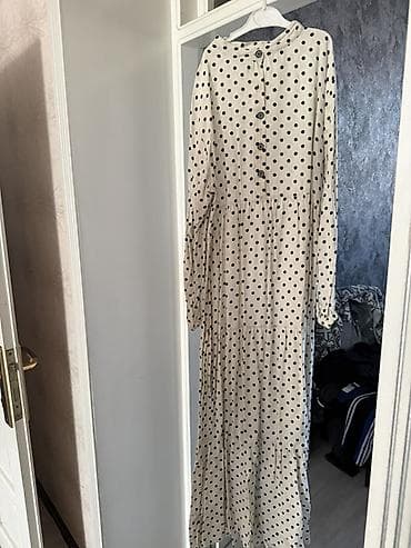 g shock casio: Ağ rəngli, qara xallı uzun don. - Dizayn: Klassik polka-dot naxış — 1