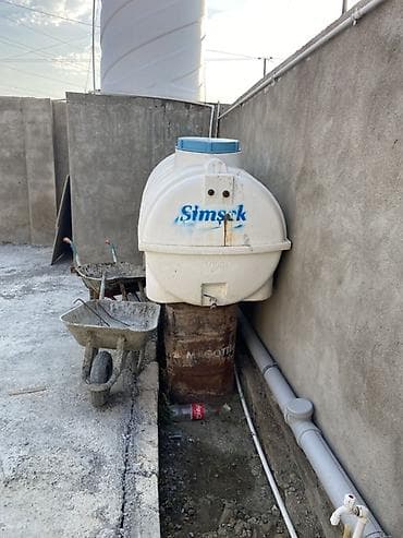 Дом и сад: Şimşək markalı horizontal plastik su çəni - Tutum: 1000 litr (korpus — 2