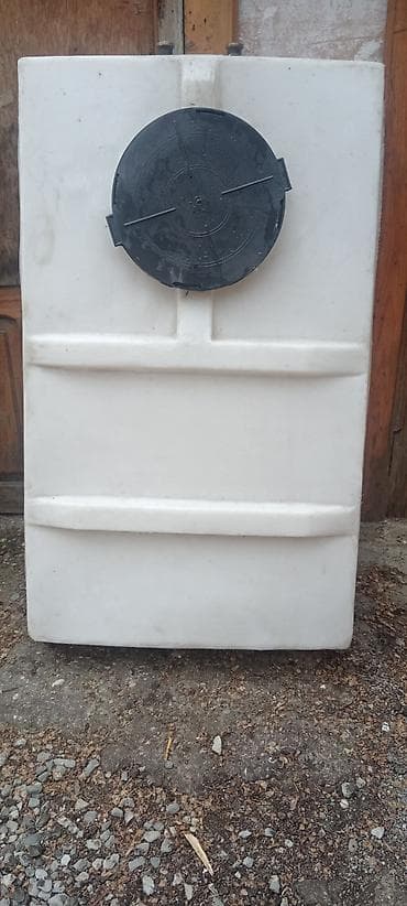 Baklar və çənlər: Bak, Plastik, 3000 l l — 1