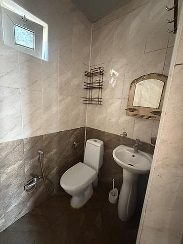 nzs bina evleri: 2 otaqlı mənzil – əşyalı kiraye verilir Plan: - 1 yataq otağı, 1 — 5