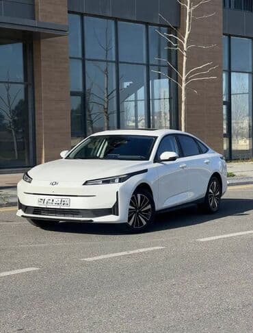 gencede isci axtariram: Taksi sürücüsü tələb olunur, Nəqliyyat təmin edilir, Gündəlik ödəniş, 1-2 illik təcrübə — 1