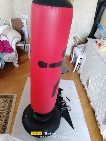 Şişmə boks manekeni / yumruq kisəsi - Rəng: qırmızı-qara