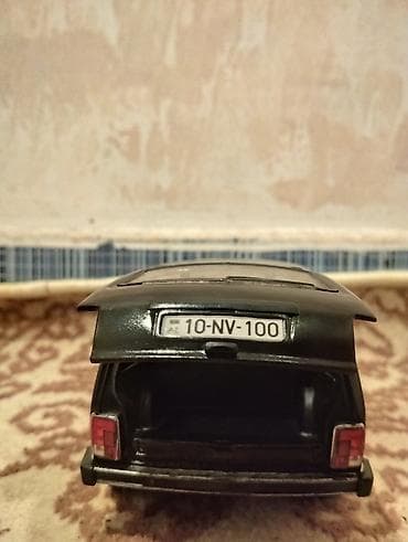 lada: Model avtomobil – Lada Niva (VAZ 2121) miqyası 1:24-dür — 4