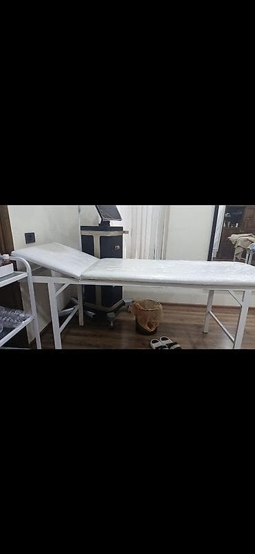 Masaj və prosedur üçün çarpayı - Rəng: ağ - Üst hissə: yumşaq, süni lalafo.az -da Masaj və prosedur üçün çarpayı - Rəng: ağ - Üst hissə: yumşaq, süni