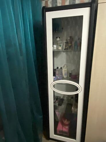 вешалка для брюк и рубашек напольная: Стеклянная витрина-шкаф — 2