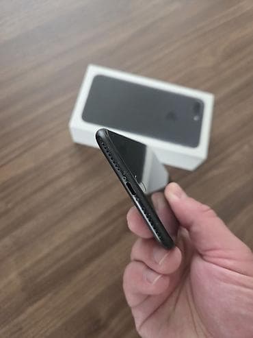 100: IPhone 7 Plus, 128 GB, Qara, Barmaq izi — 4