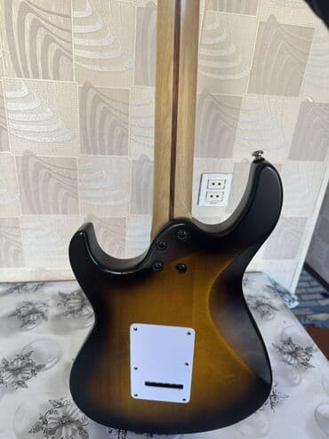 Daewoo: Электрогитара, 6 струн, Б/у — 2