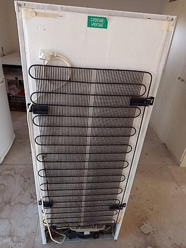 İşlənmiş 2 qapılı Beko Soyuducu Satılır, rəng - Ağ — 3