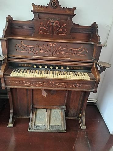 ucuz gitara: Antik harmonium/ayaq pedallı orqan - Növü: Mexaniki hava körpülü — 1
