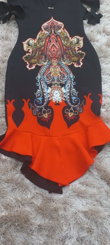 versace kofta: Orginal Versace brendi Don. Turkiyeden baha qiymete alinib. Cemi 2-3 — 7