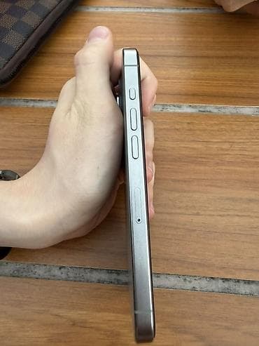 2 el telefonlar iphone 15pro: IPhone 15 Pro, 256 GB, Gümüşü, Face ID — 5