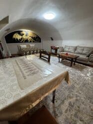 ehmedlide 5 otaqli evlerin qiymeti: Kirayə verilir: geniş və rahat mansard tipli otaq Xüsusiyyətlər: - — 12