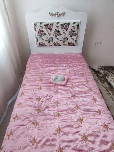 Tek neferlik Ağ appaq yundan yorğan 2 ededdi 1 i 40 AZN.isteyen açib lalafo.az -da Tek neferlik Ağ appaq yundan yorğan 2 ededdi 1 i 40 AZN.isteyen açib