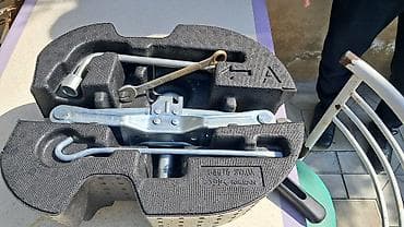 Mexaniki əl alətləri: Avtomobil üçün tam ehtiyat təkər aləti dəsti sa Məhsul təsviri: - — 4