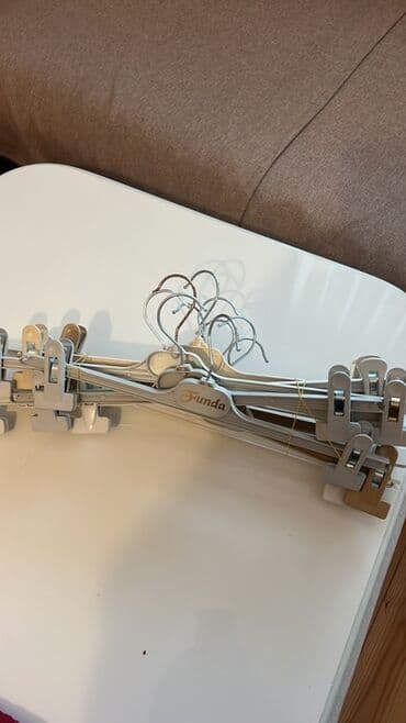 вешалки напольные в ташкенте: Məişət üçün asılqan dəsti - Növlər: - Şalvar/ətək üçün klipsli — 1