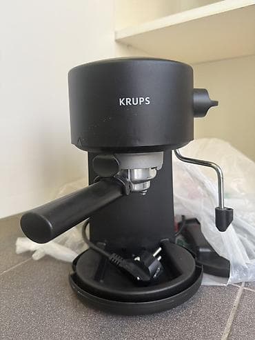 sud seperatoru: Qəhvə maşını Yarımavtomat, Kapuçinator ilə — 2