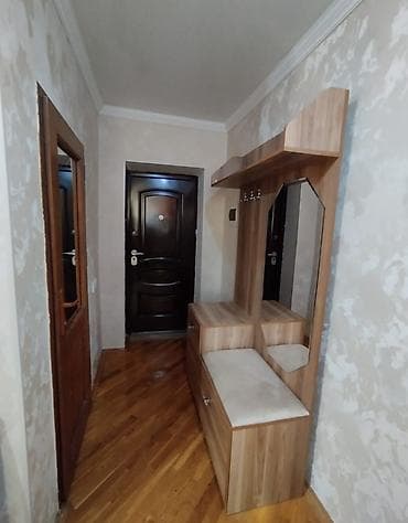 dernegul kiraye ev: Mərdəkanda mərkəzdə 1 otaqlı mənzil bina evi 5 mertebenin 3 mertebesi — 7