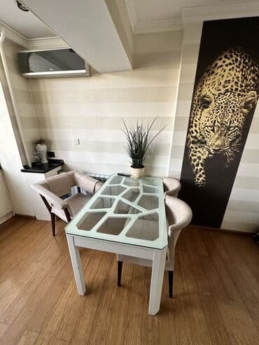 3 otaqlı, Yeni tikili, m. Elmlər Akademiyası, 90 kv. m