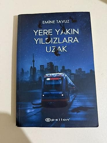 Yere yakın yıldızlara uzak. 9 AZN-ə alınıb, cəmi 1-2 cümlə altı