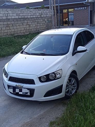 4 teker: Chevrolet Aveo: 1.4 l | 2012 il 240000 km Sedan — 4
