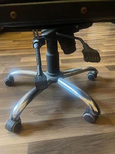 ev ucun mebel: İşlənmiş, Kreslo, Dəri, Kredit yoxdur, Çatdırılma yoxdur — 3