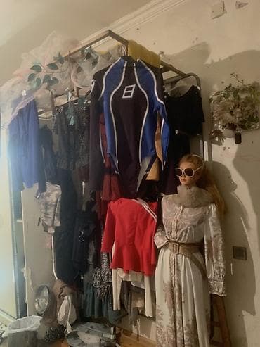 dini geyim: Qadın geyim və aksesuarları kolleksiyası - Geyimlər: klassik və — 5