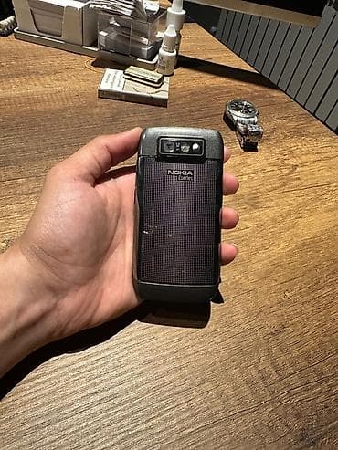 nokia e 72: Nokia E71, rəng - Qara, Düyməli — 3