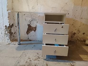 Sifarişlə ofis mebeli: Düz masa, Stulsuz, Polkalı, Siyirməli, Sadə laminat — 1