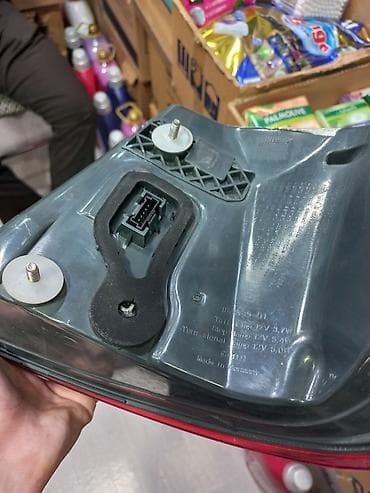 bmw e36 stop: F10 arxa sol LED stop Orginal Almaniya istehsalidir. şüşəsi — 2