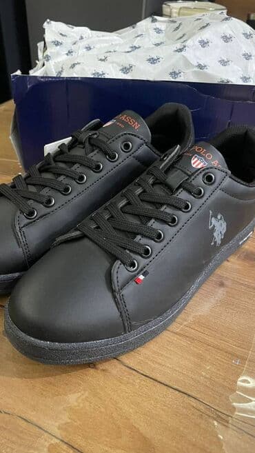 US Polo Assn. kişilər üçün klassik qara idman krossovkası - Model: US