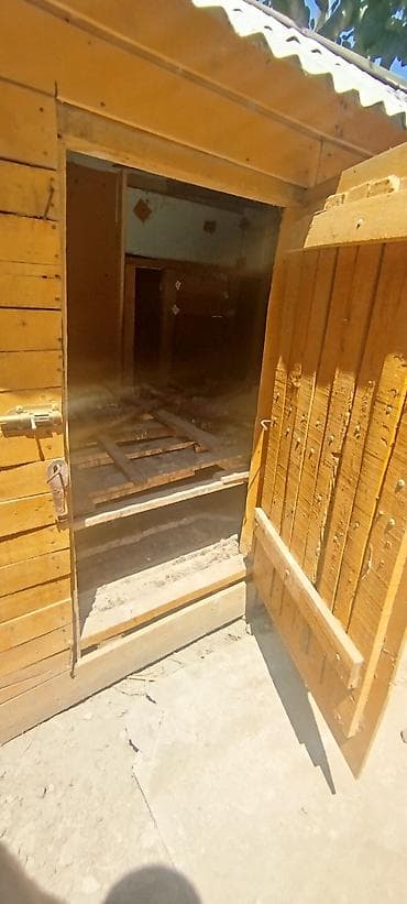 giris qapi: Taxta toyuq/broder evi - Material: qalın taxta karkas, üstü — 6